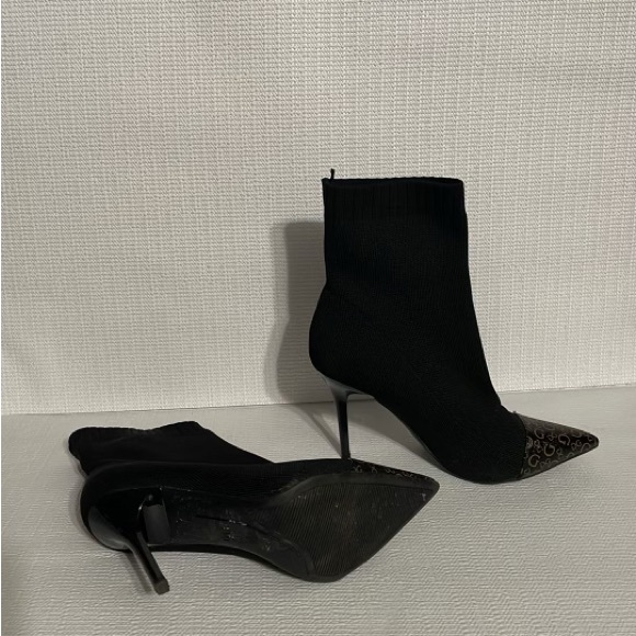 Guess Los Ángeles high heels booties, size 8.5M - Picture 3 of 12